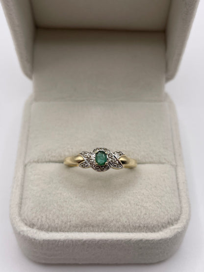 9ct gold emerald and diamond ring