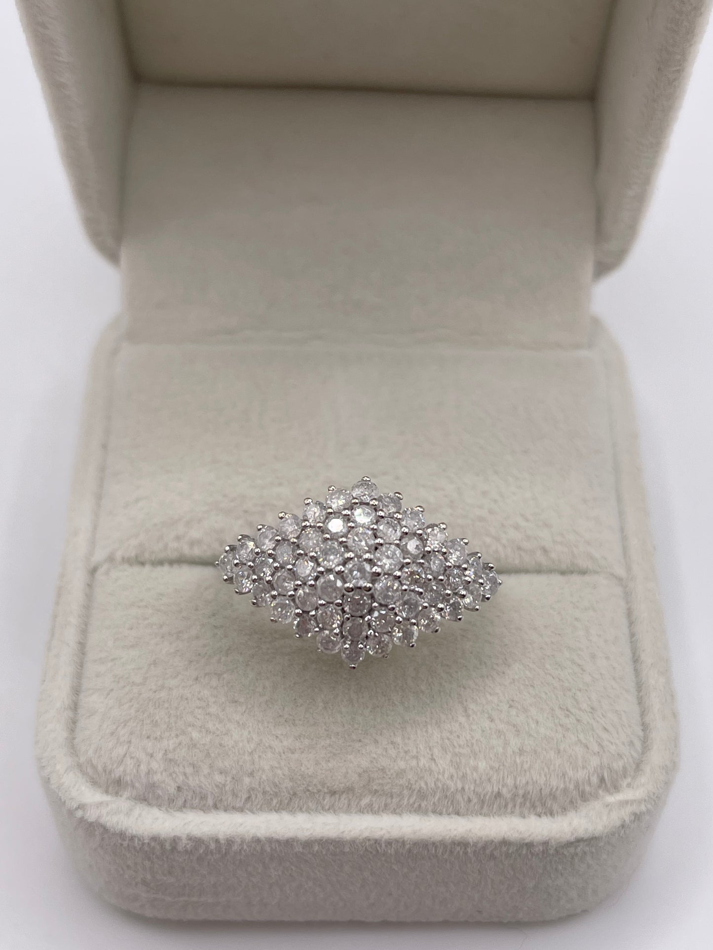 9ct white gold 1ct diamond cluster ring