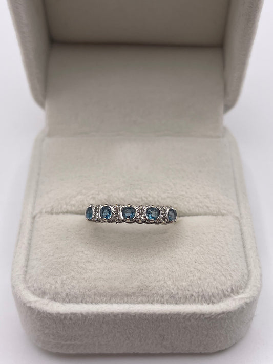 9ct gold topaz and diamond ring