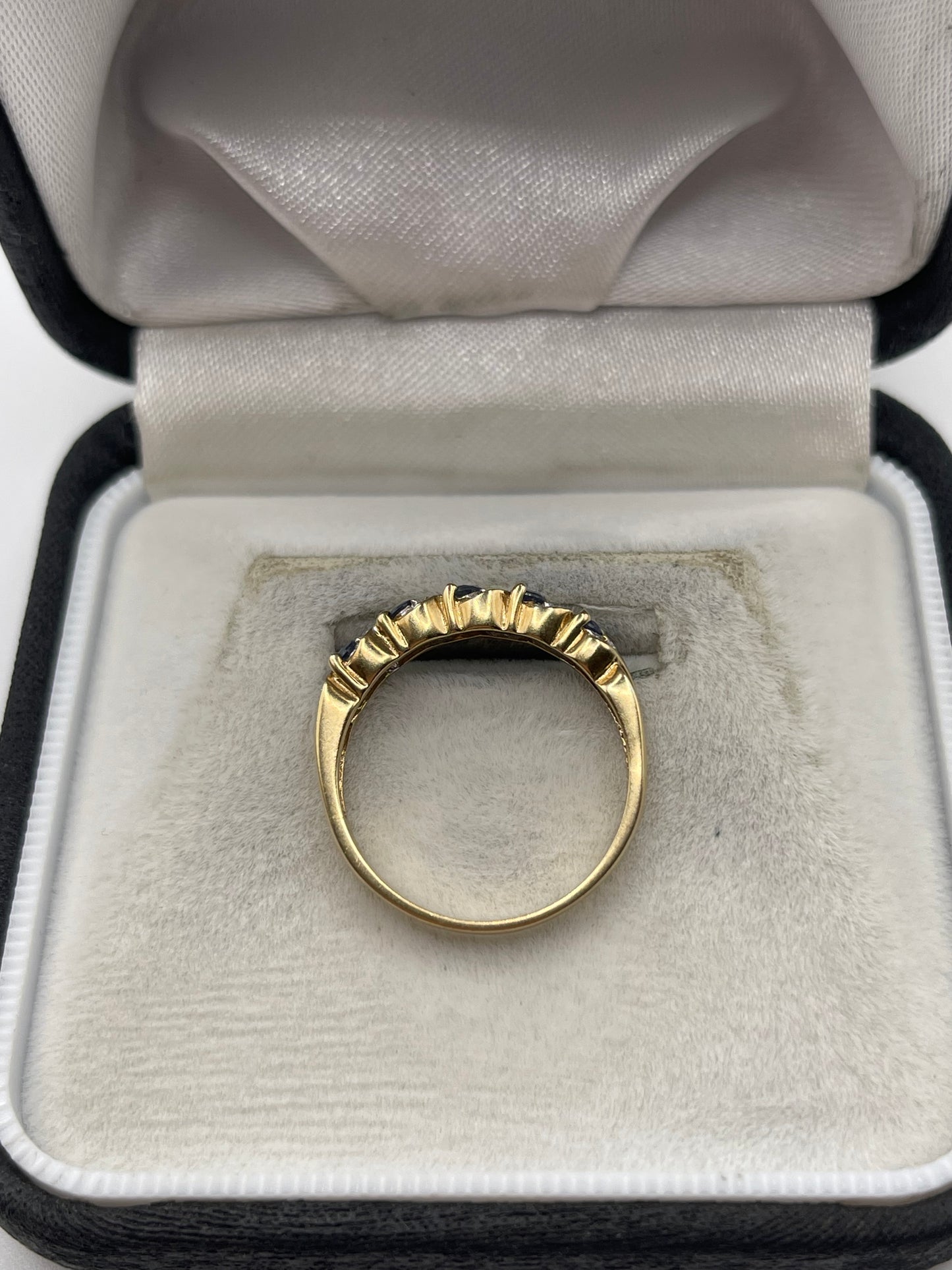 9ct gold sapphire and diamond ring