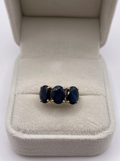 9ct gold sapphire ring