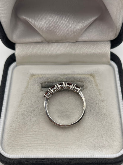 9ct white gold tourmaline ring