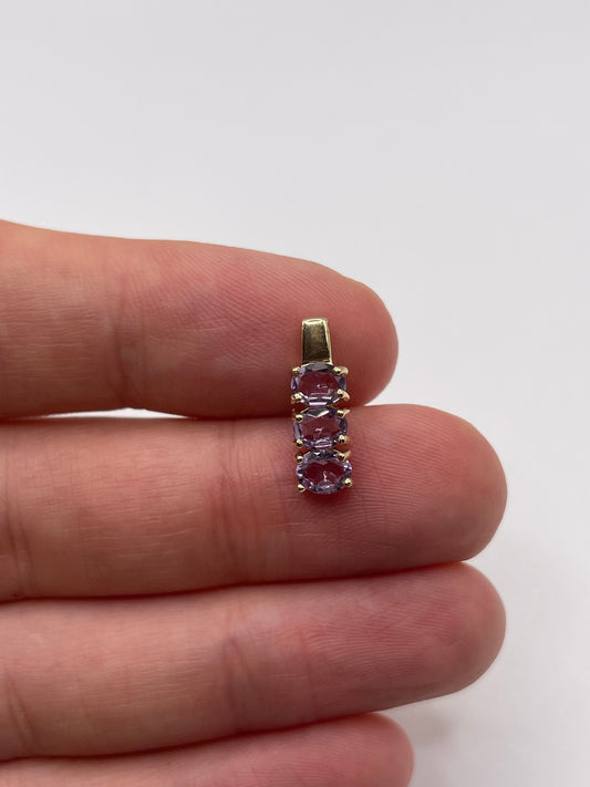 9ct gold amethyst pendant