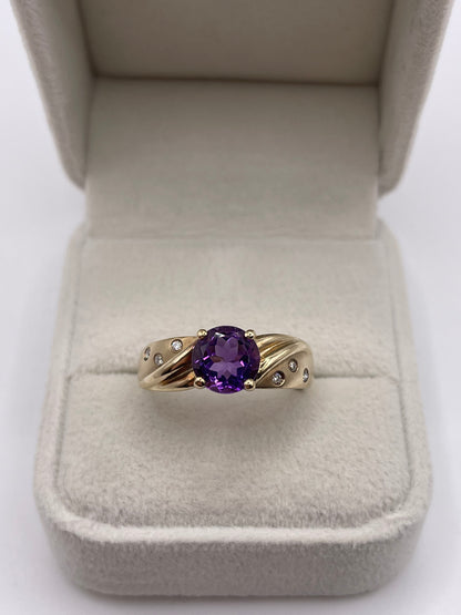 9ct gold amethyst and diamond ring