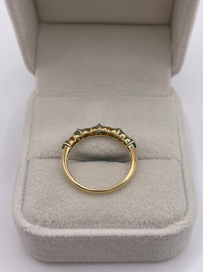 9ct gold emerald and diamond ring