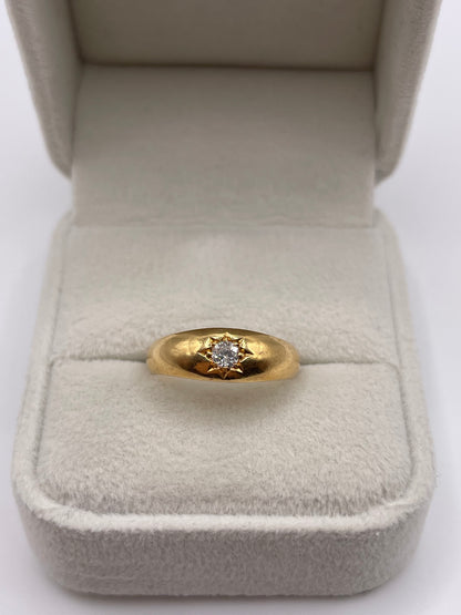 Antique 18ct gold diamond gypsy ring
