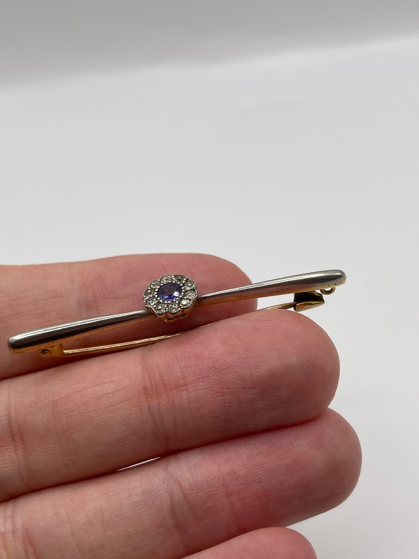 18ct gold platinum sapphire and diamond brooch