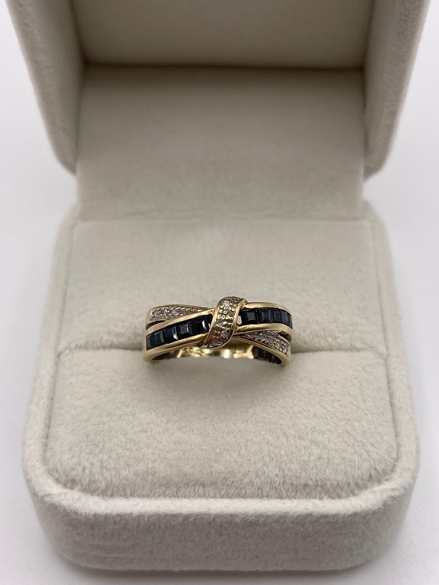 9ct gold sapphire and diamond ring
