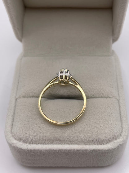 9ct gold topaz and diamond ring
