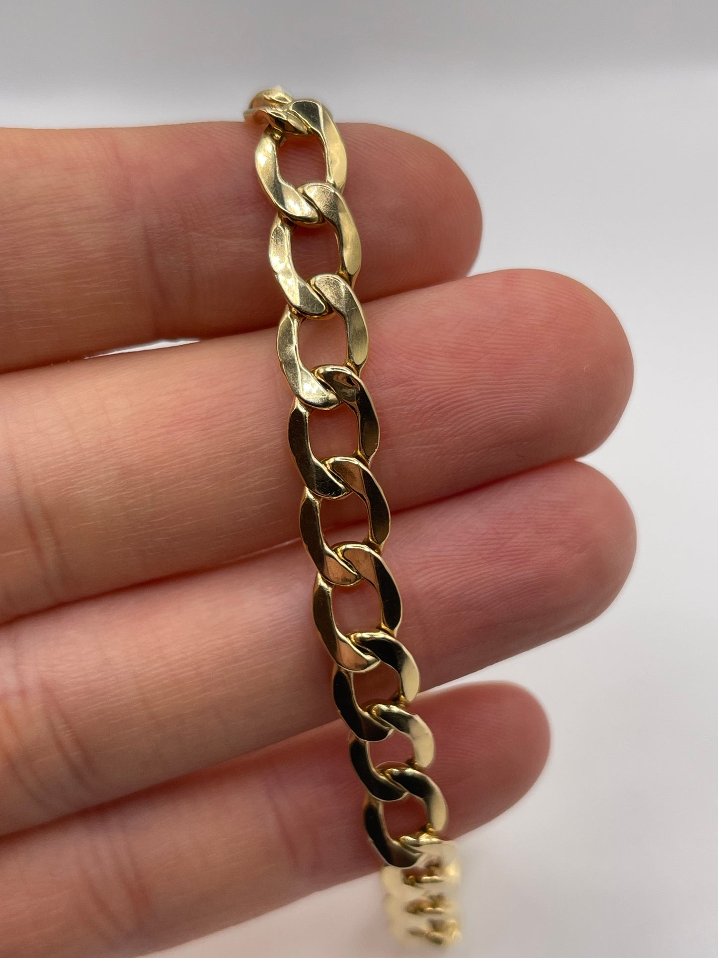 9ct gold bracelet