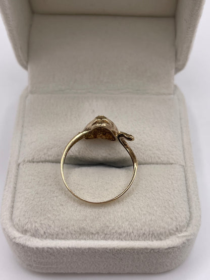 9ct gold emerald cat ring