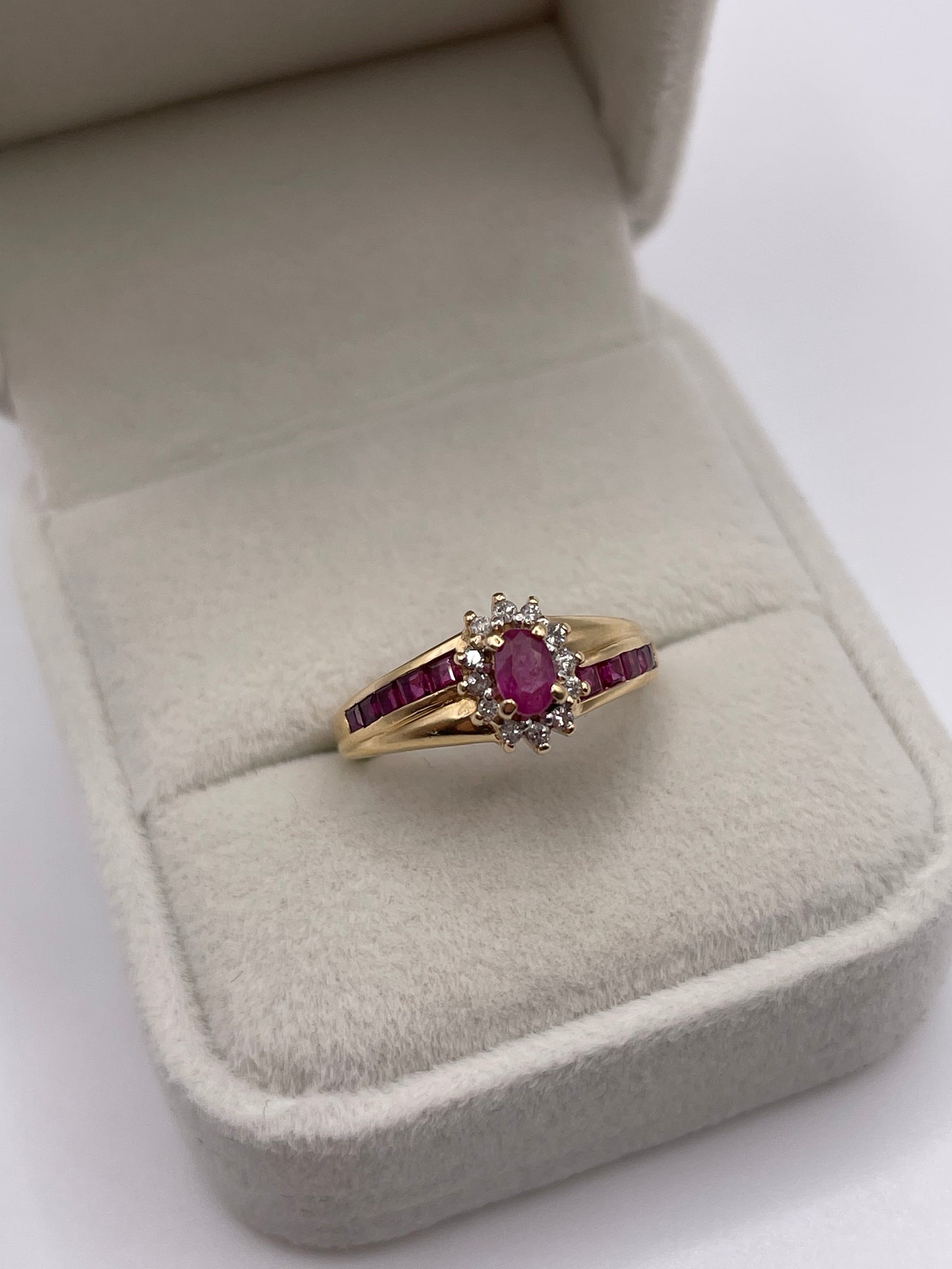 14ct gold ruby and diamond ring