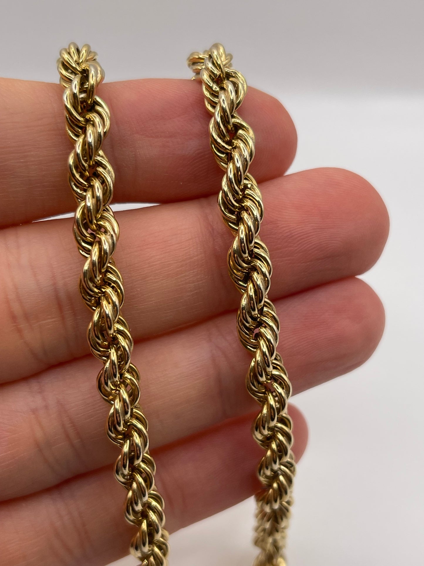 9ct gold chain 517