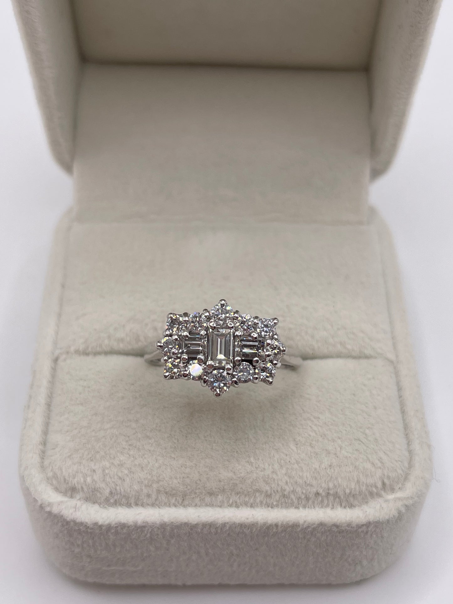 18ct white gold diamond cluster ring