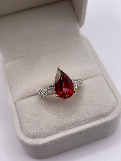 9ct gold quartz and zircon ring