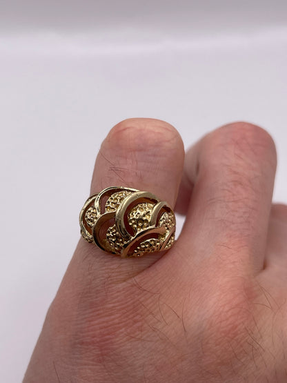 9ct gold ring