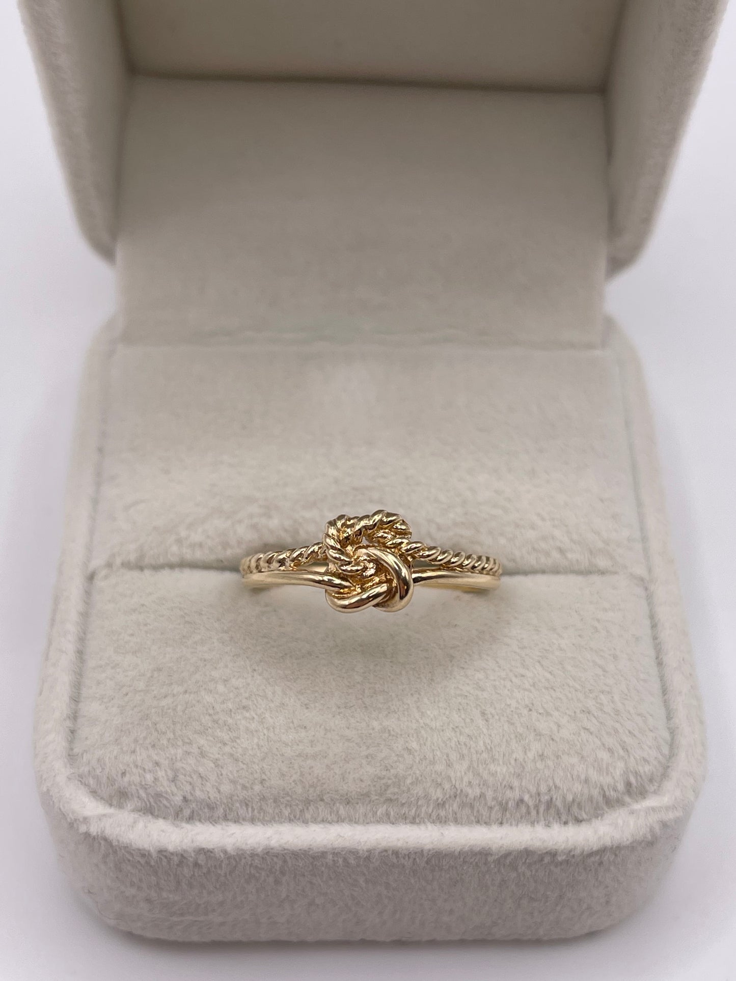 9ct gold knot ring