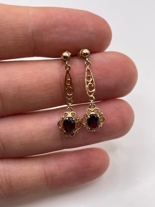 9ct gold garnet earrings