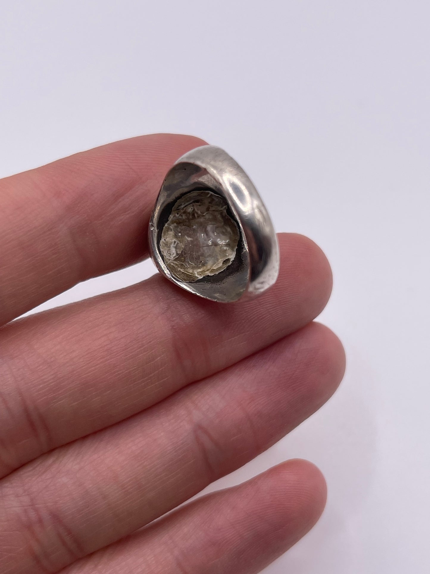 Silver agate ring