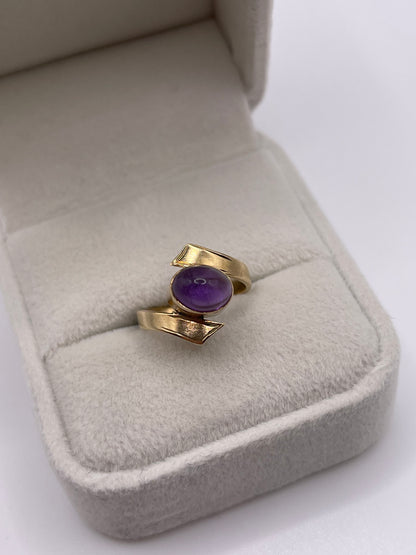 9ct gold cabochon amethyst ring
