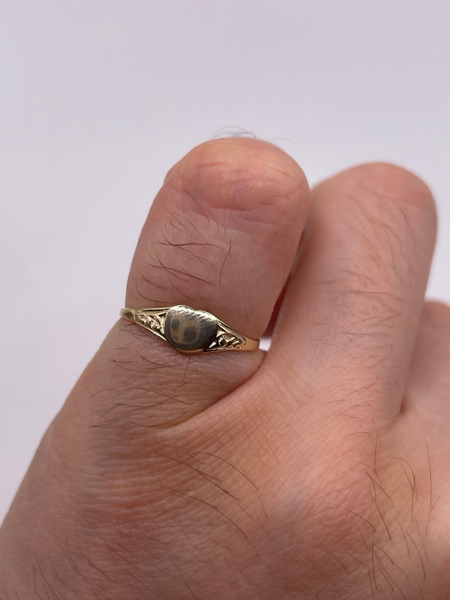 9ct gold signet ring