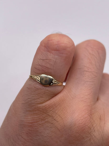 9ct gold signet ring
