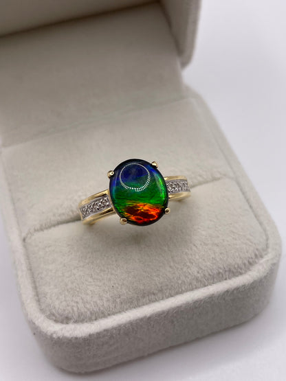 18ct gold Ammolite and diamond ring