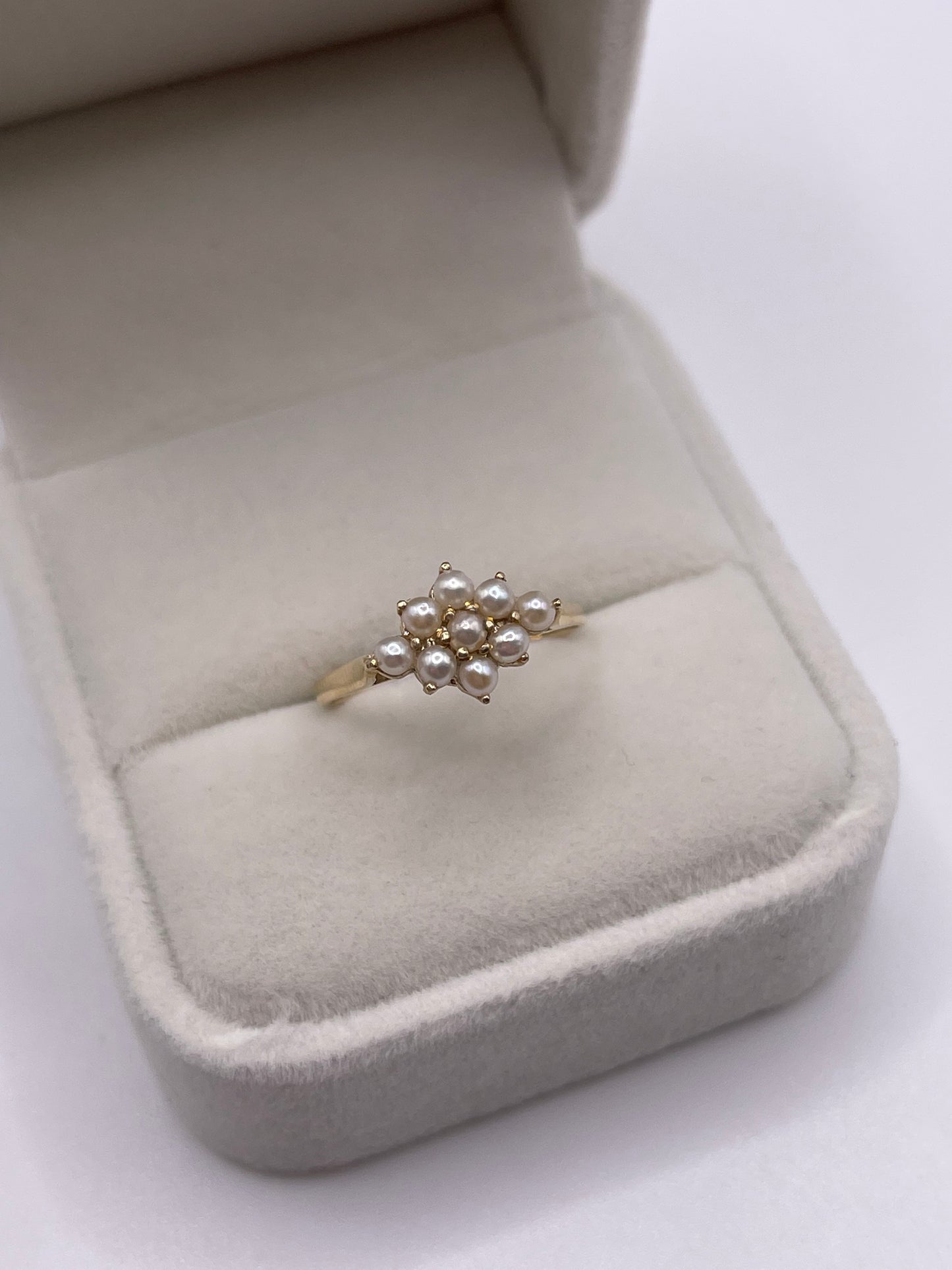 9ct gold pearl cluster ring