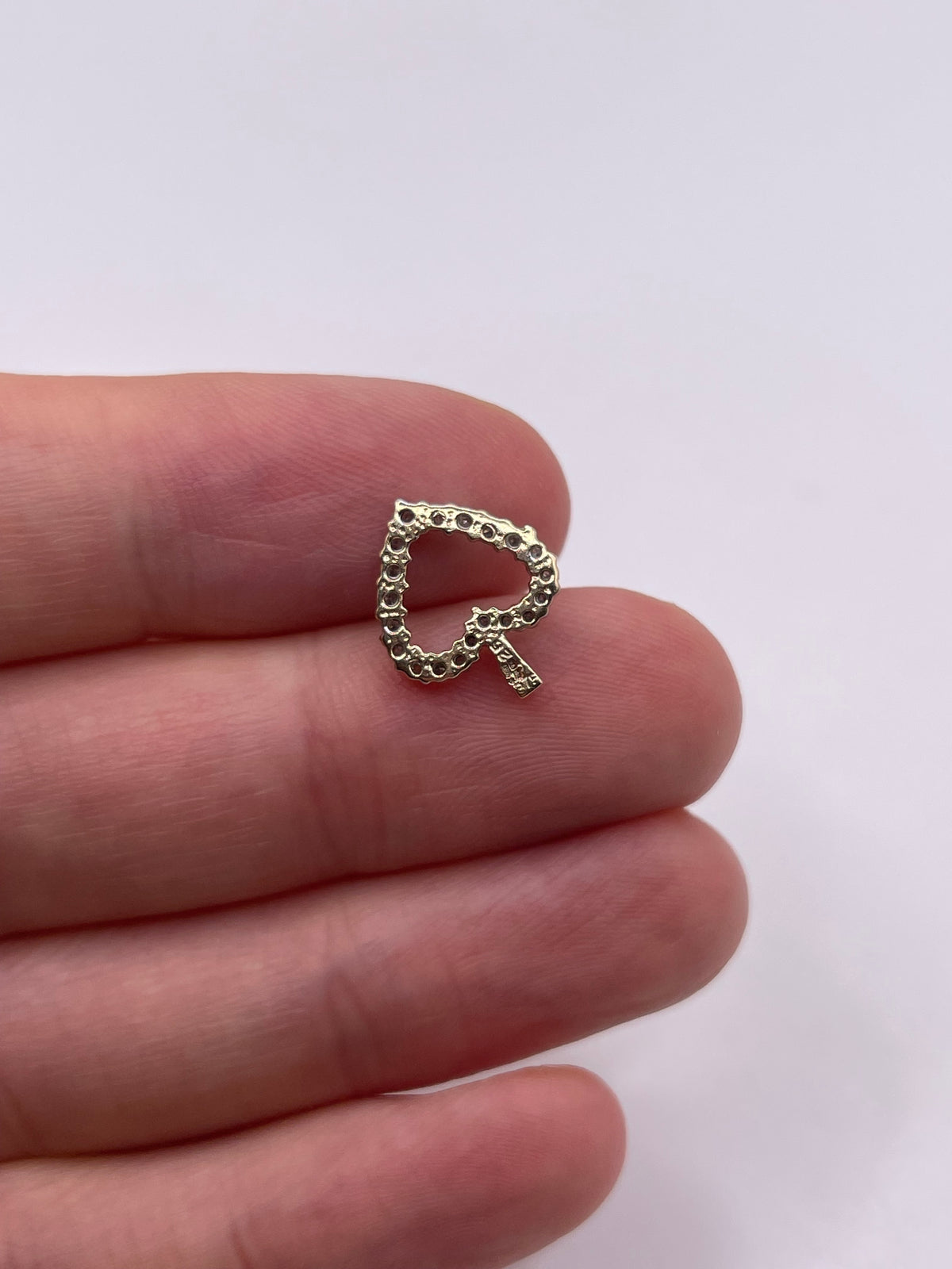 9ct gold diamond heart pendant