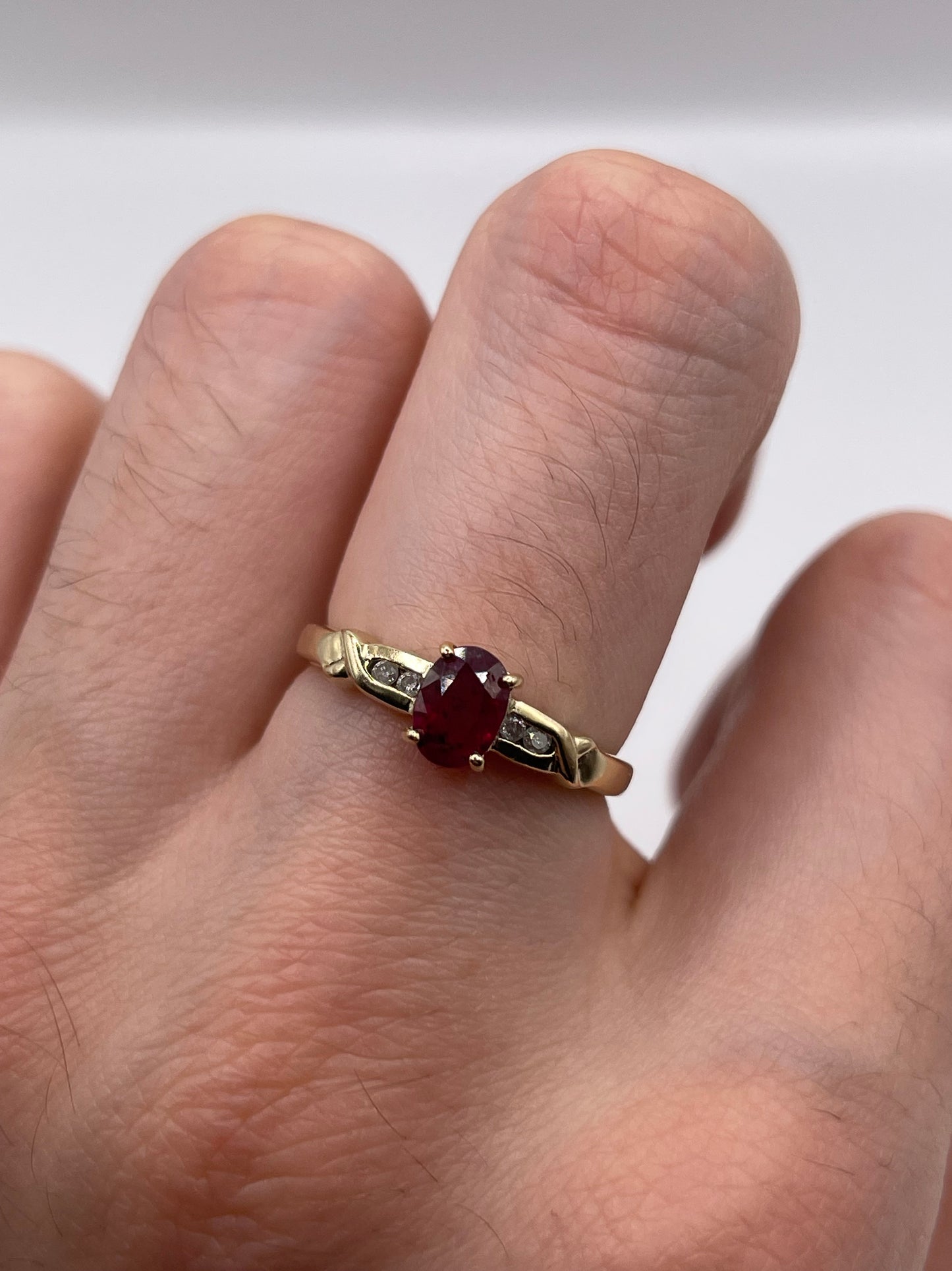 9ct gold ruby and diamond ring