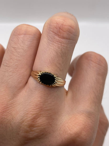 9ct gold onyx ring