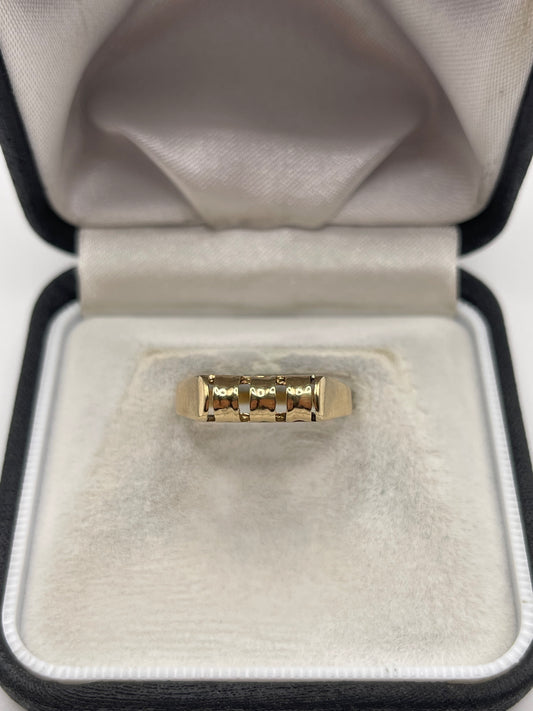 9ct gold ring