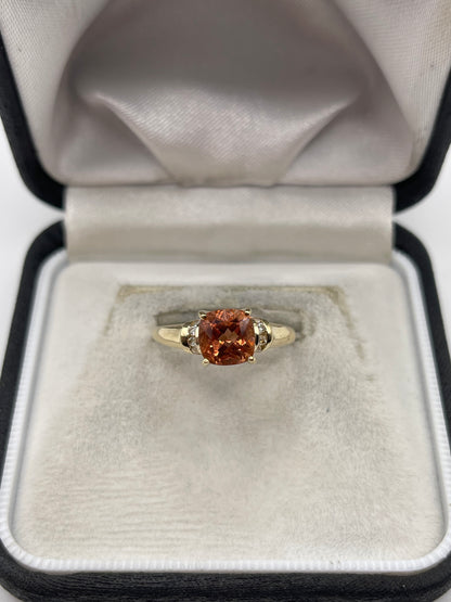 9ct gold topaz and zircon ring