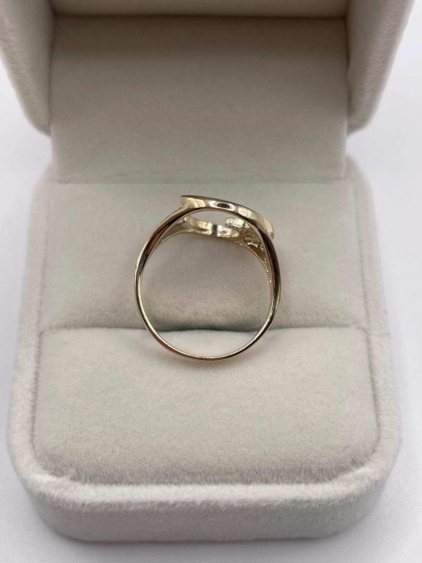 9ct gold diamond moon ring