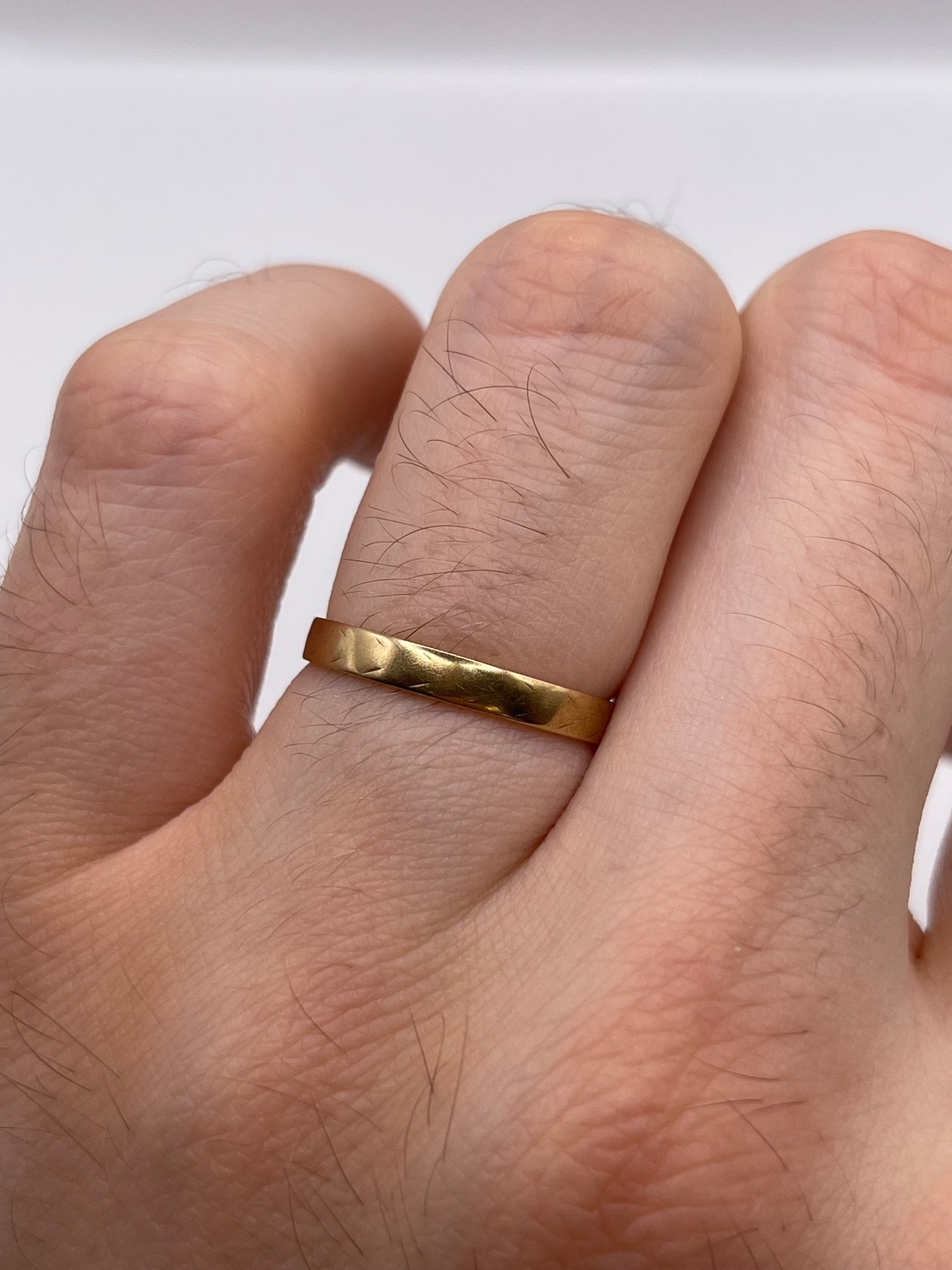 9ct gold band