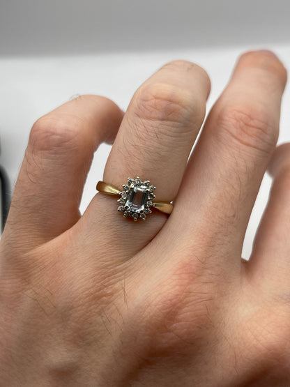 9ct gold aquamarine and diamond ring