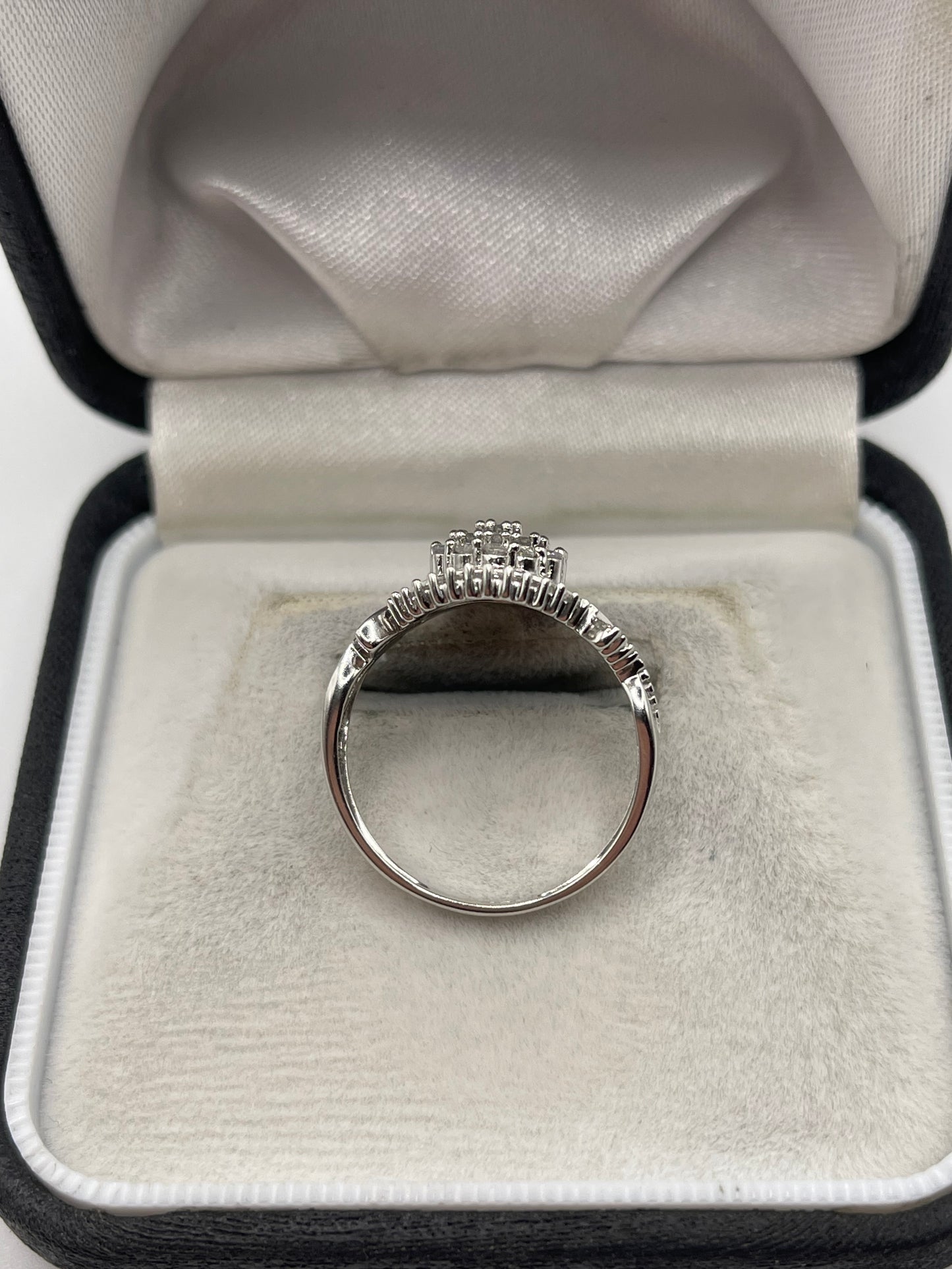 9ct white gold diamond cluster ring