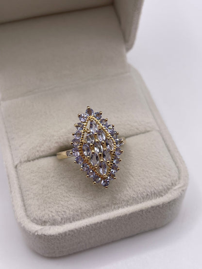 9ct gold tanzanite and diamond ring