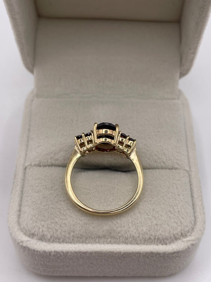 9ct gokd garnet cluster ring