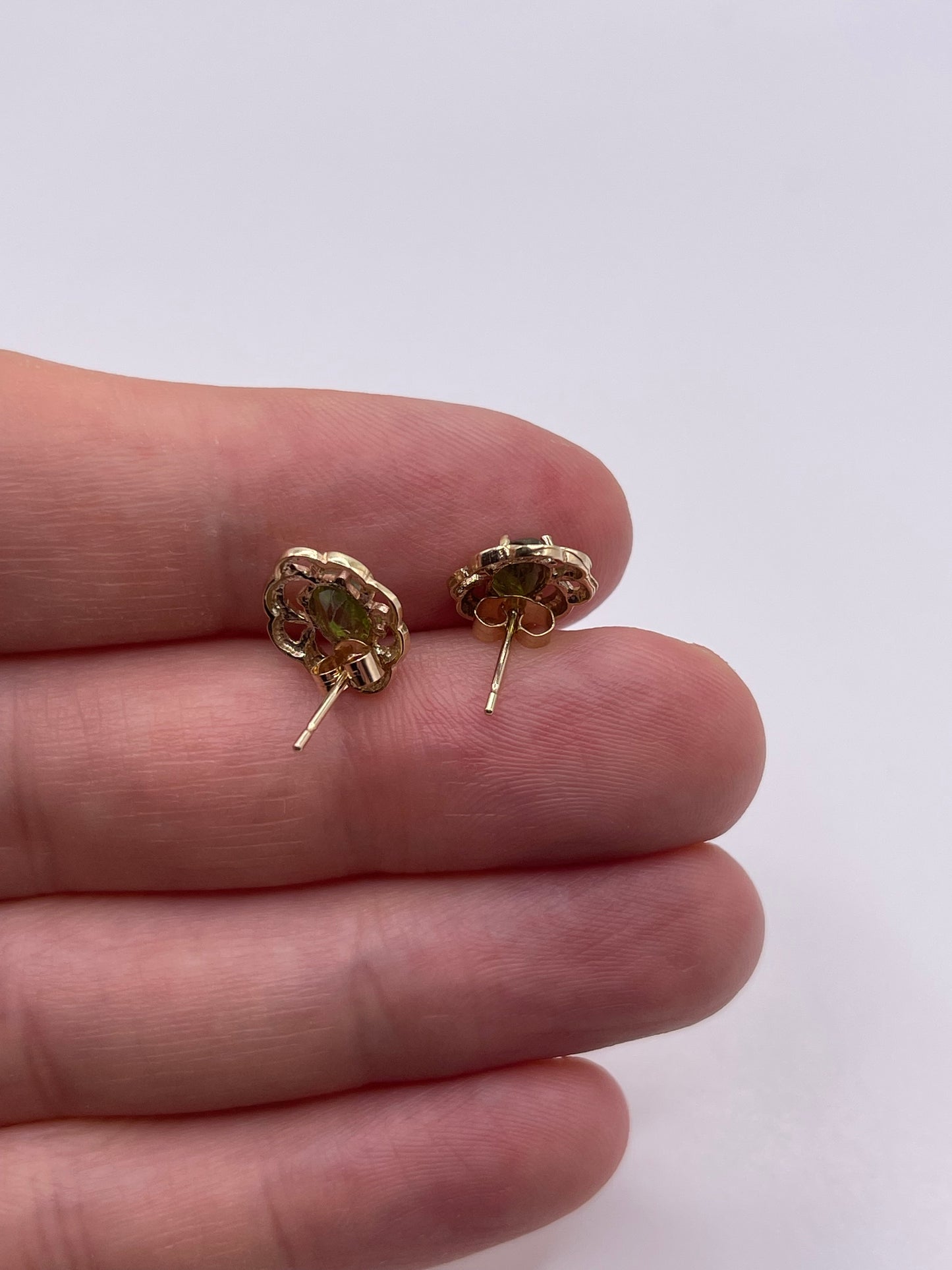 9ct gold peridot earrings