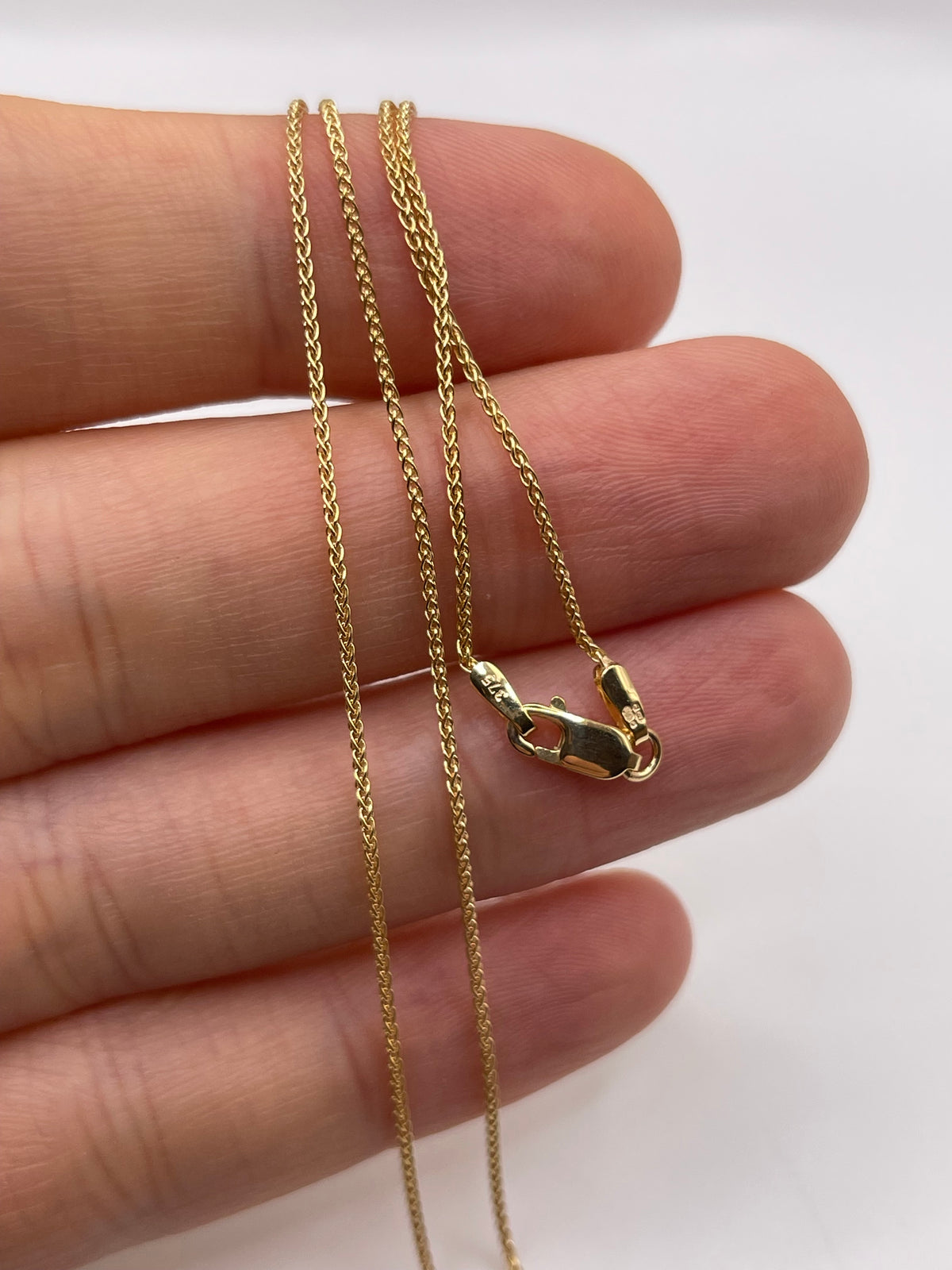 9ct gold chain 578