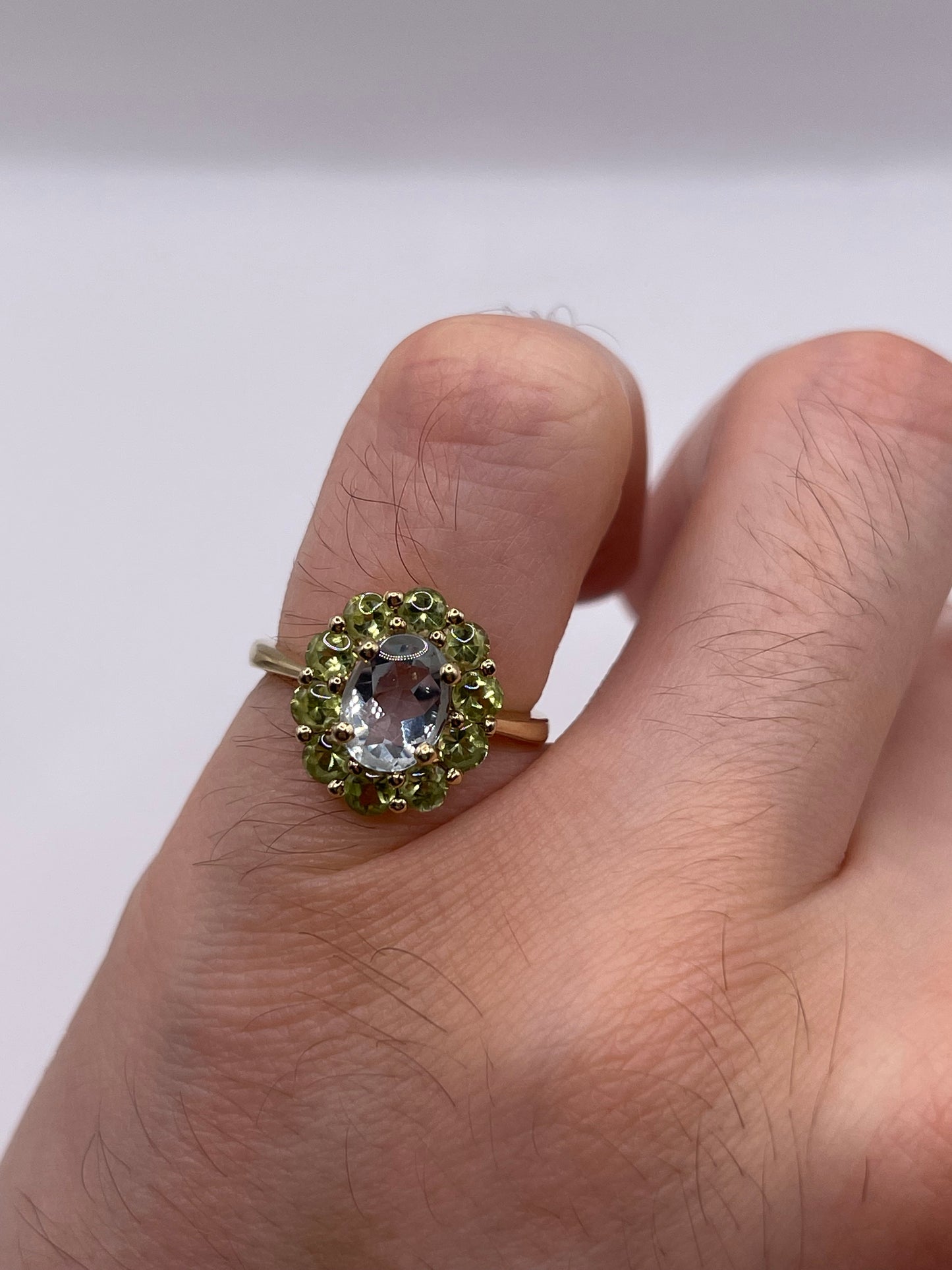 9ct gold topaz and peridot ring