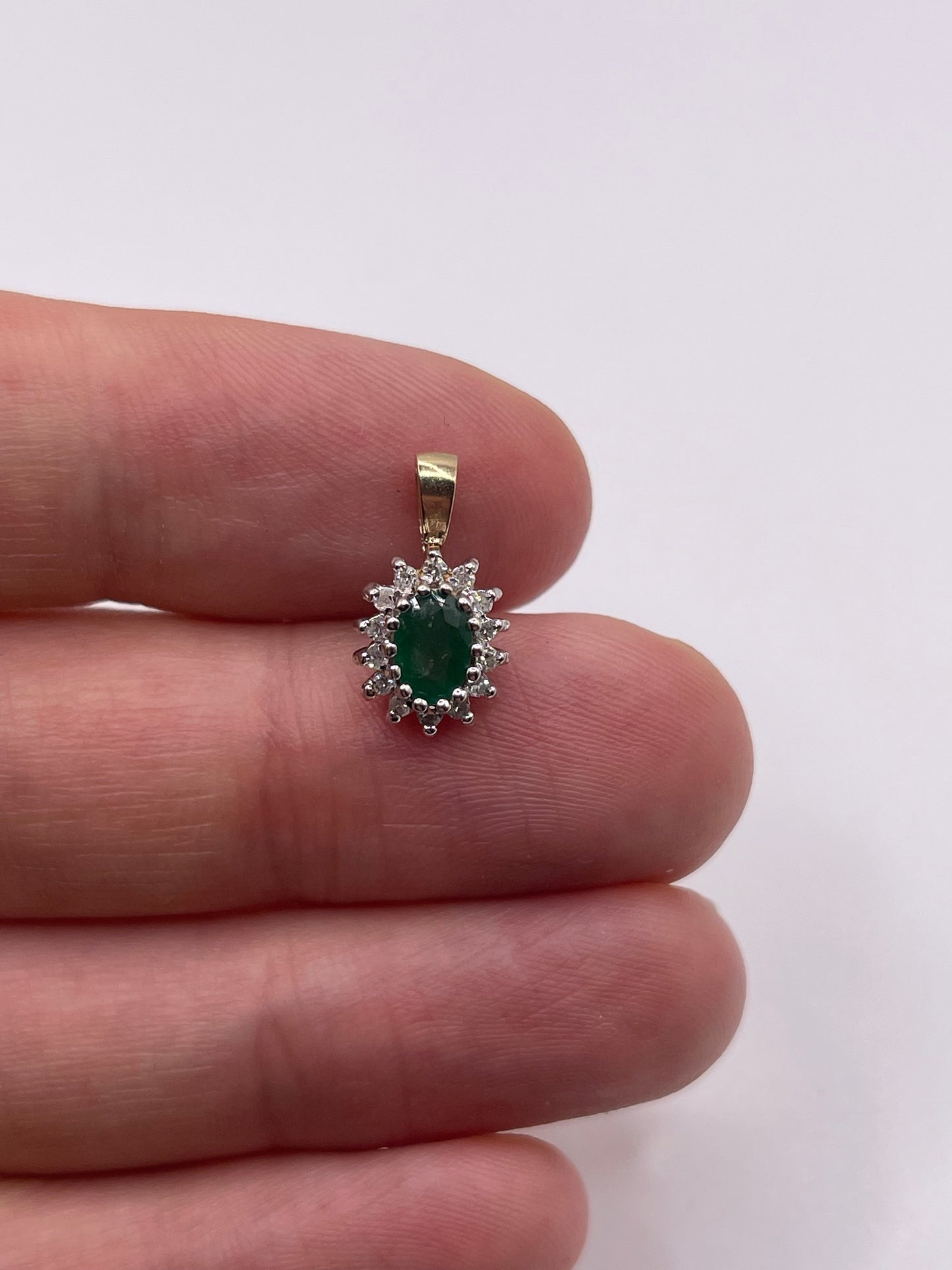 9ct gold emerald and diamond pendant