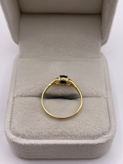 9ct gold sapphire ring