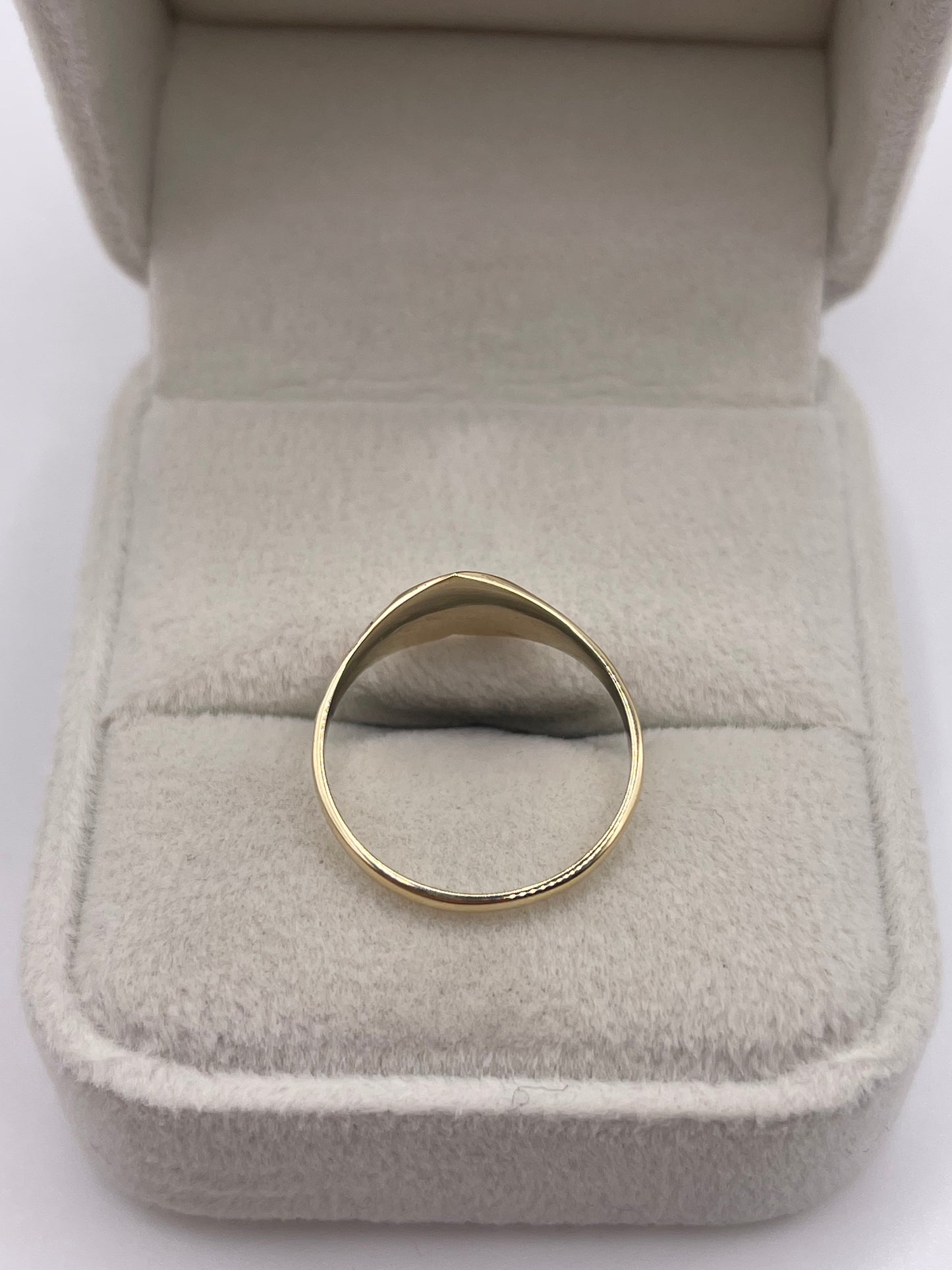 9ct gold heart signet ring