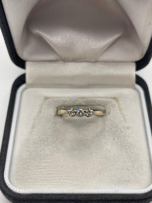 9ct gold 25 point diamond ring