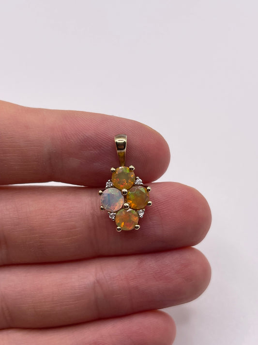 9ct gold opal and zircon pendant