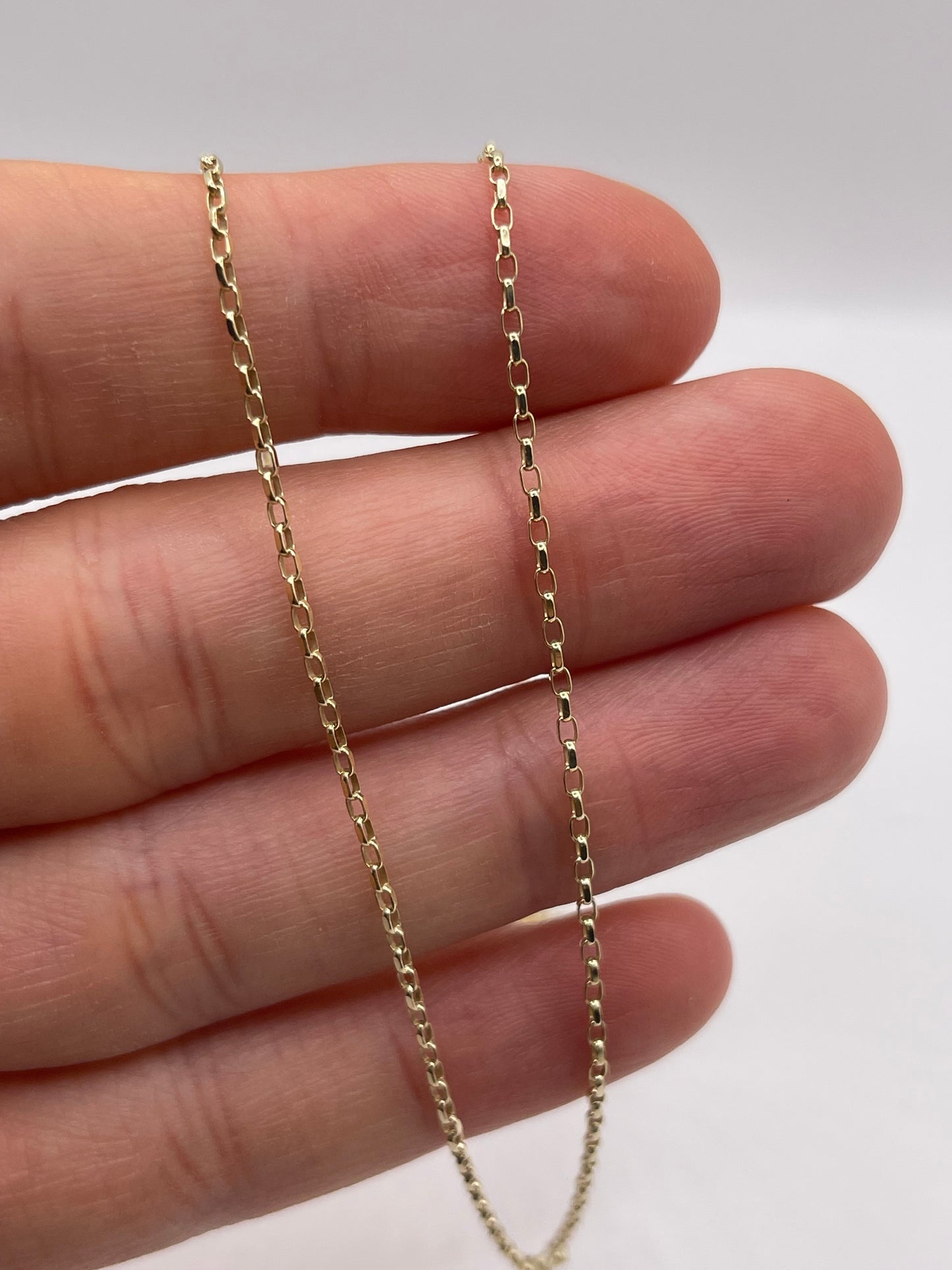9ct gold chain 373