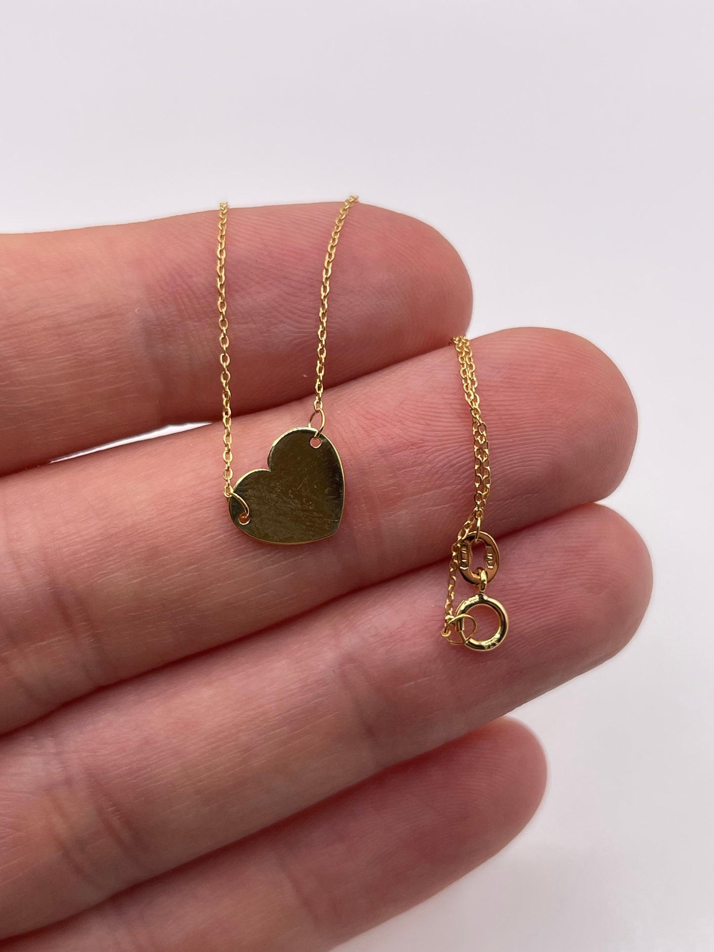 9ct gold heart necklace