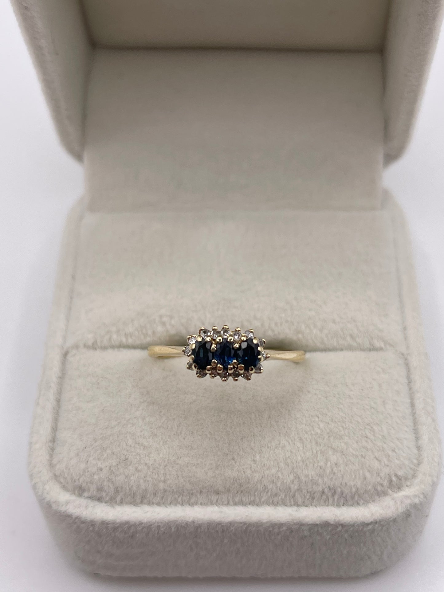 9ct gold sapphire and diamond ring